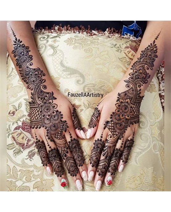 Classy Bangle Simple Full Hand Mehndi Design Effect